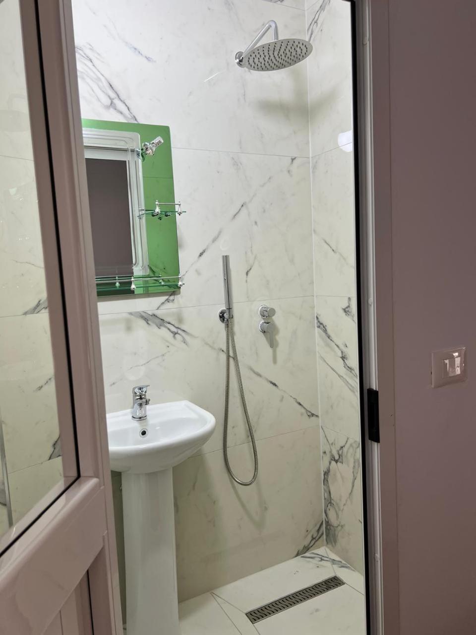 Hotel Kalaja Boks 外观 照片