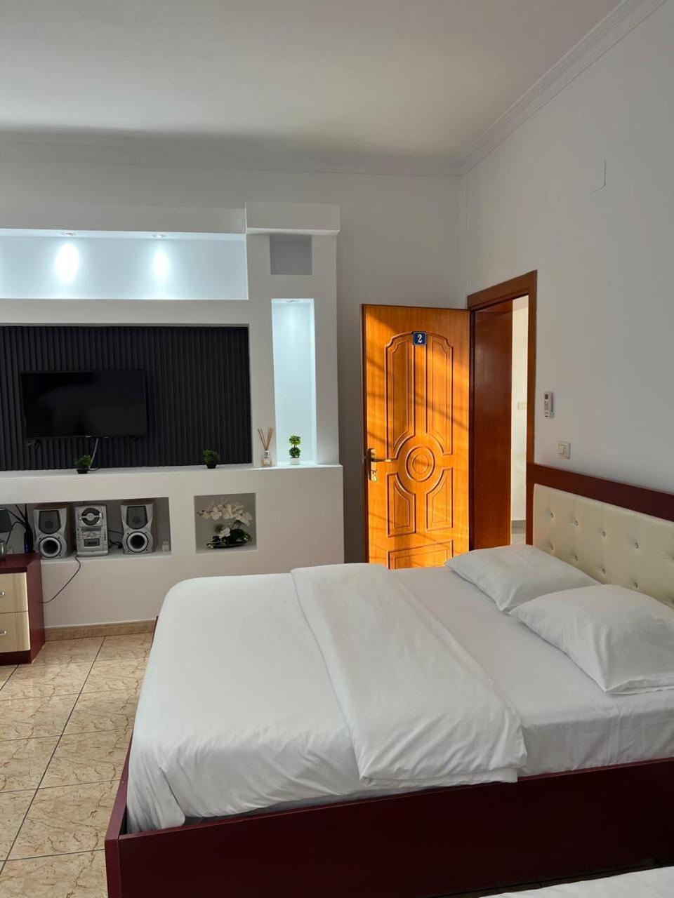 Hotel Kalaja Boks 外观 照片