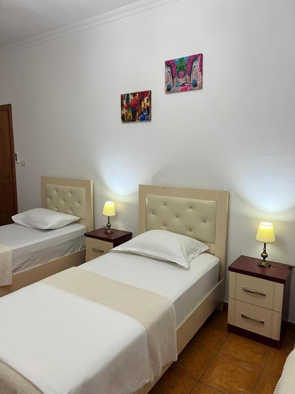 Hotel Kalaja Boks 外观 照片